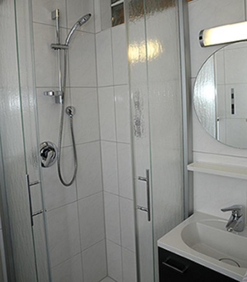 Doppelzimmer mit Balkon
